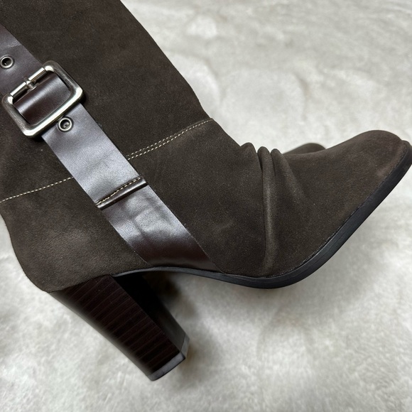 NWOB Nine & Co. Genuine Suede Mid Calf Belted Block Heel Boots Brown Women’s 7 - Picture 5 of 9